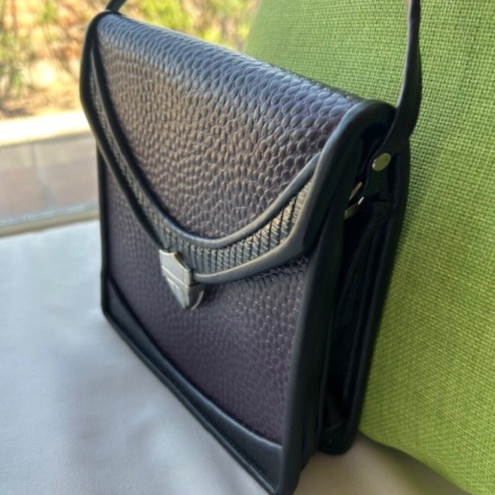 ROCHE LEATHER COMPANY Aubergine Purple Berkeley BAG - Picture 2 of 13